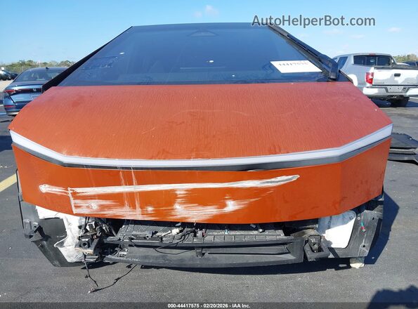 7G2CEHED6RA050130 2024 TESLA CYBERTRUCK Orange Vista del cuadro de instrumentos