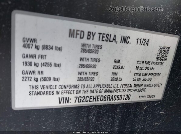 7G2CEHED6RA050130 2024 TESLA CYBERTRUCK Orange Vista del compartimento del motor