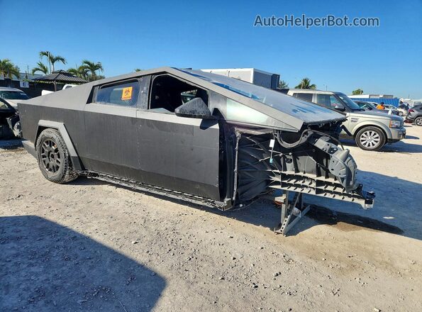 7G2CEHED7RA026001 2024 TESLA CYBERTRUCK Gray Przód prawy