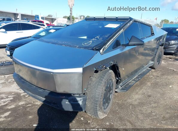 7G2CEHED9RA008583 2024 TESLA CYBERTRUCK Gray Передня ліва чверть