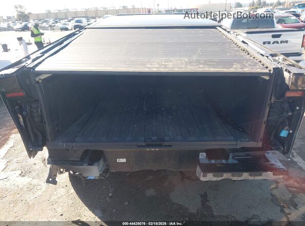 7G2CEHED9RA008583 2024 TESLA CYBERTRUCK Gray Вид спереду