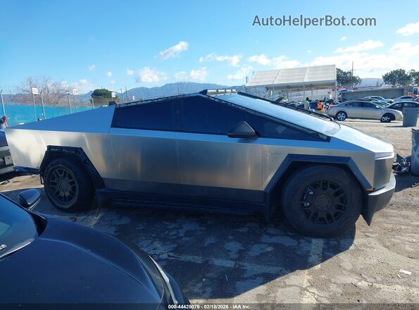 7G2CEHED9RA008583 2024 TESLA CYBERTRUCK Gray Панорамний вид салону 360°