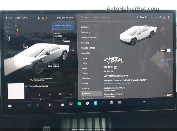 7G2CEHED9RA017042 2024 TESLA CYBERTRUCK Silver 