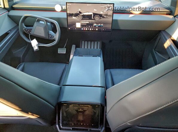 7G2CEHEDXRA037588 2024 TESLA CYBERTRUCK Black Vista del salpicadero