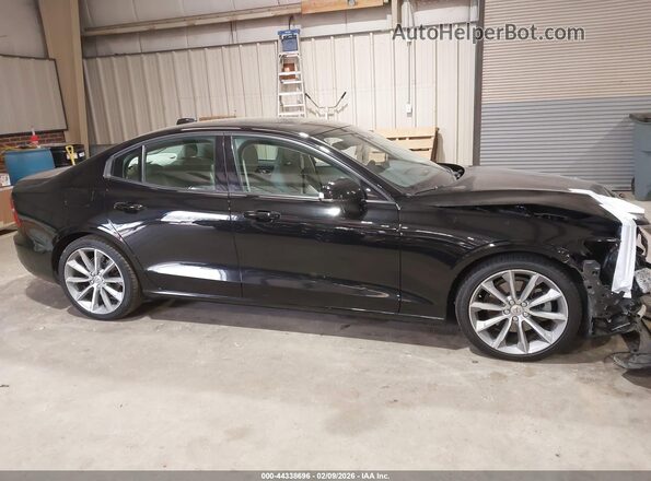 7JR102FK8KG015480 2019 VOLVO S60 Черный Вид задней части салона