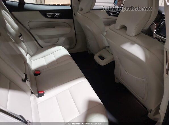 7JR102FK8KG015480 2019 VOLVO S60 Черный Вид наклейки с VIN-кодом