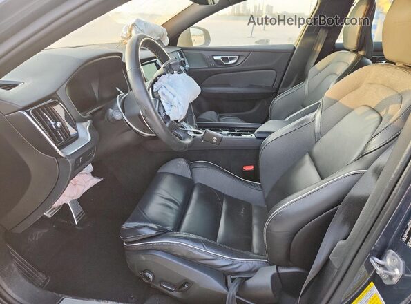7JR102FM7KG006500 2019 VOLVO S60 Gray Vista interior delantera
