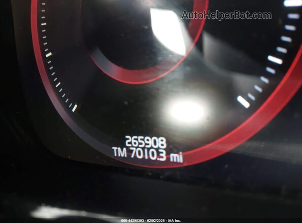 7JRA22TK8LG034241 2020 VOLVO S60 Black 
