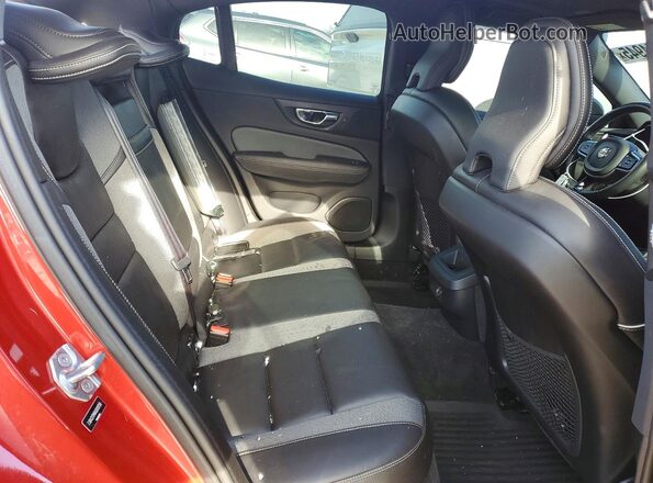 7JRA22TM6KG013758 2019 VOLVO S60 Бордовый Вид задних сидений