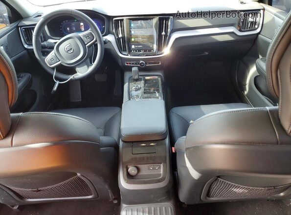 7JRH60FK0RG311394 2024 VOLVO S60 White Dashboard view
