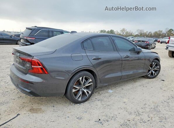 7JRL12FK2RG321428 2024 VOLVO S60 Gray Հետևի աջ