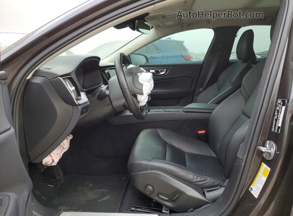 7JRL12FK2RG321428 2024 VOLVO S60 Gray Սալոնի դիմացի տեսք