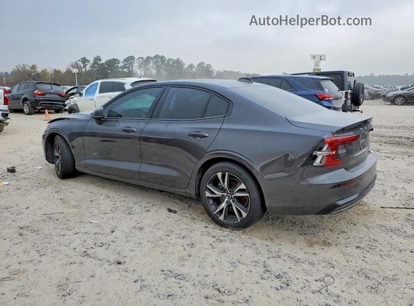 7JRL12FK2RG321428 2024 VOLVO S60 Gray Հետևի ձախ