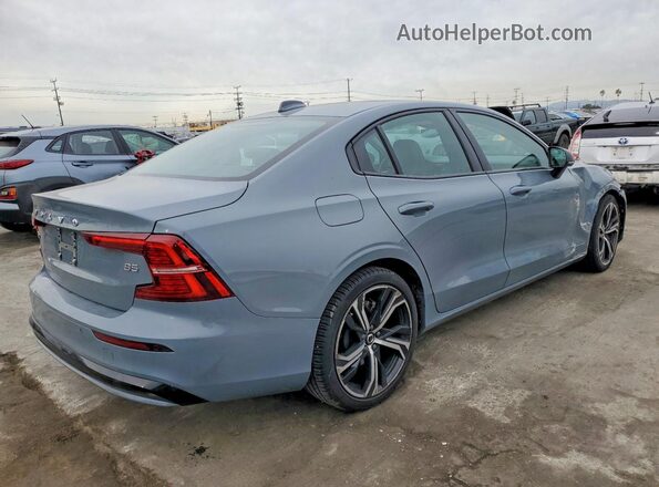 7JRL12FK2RG322305 2024 VOLVO S60 Gray Trasero derecho