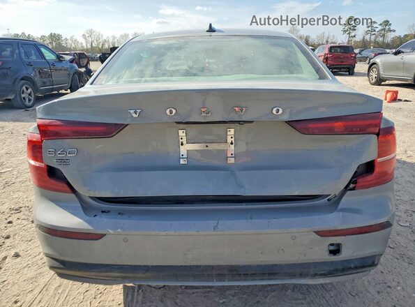 7JRL12FL2RG281019 2024 VOLVO S60 Silver Հետևի տեսք