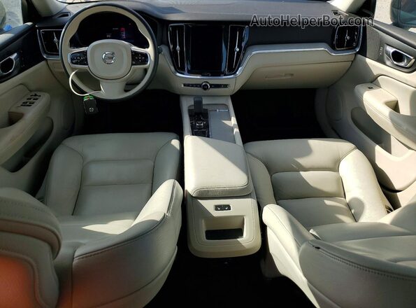 7JRL12FL2RG281019 2024 VOLVO S60 Silver Առջևի վահանակի տեսք