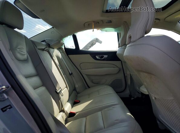 7JRL12FL2RG281019 2024 VOLVO S60 Silver Հետևի նստատեղերի տեսք