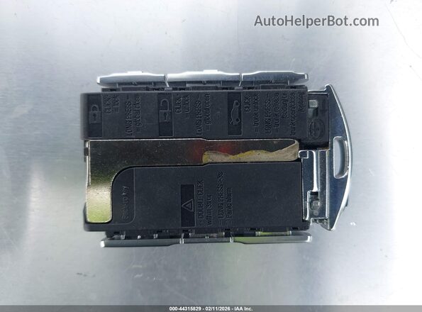 7JRL12FZ1NG192086 2022 VOLVO S60 Gray 