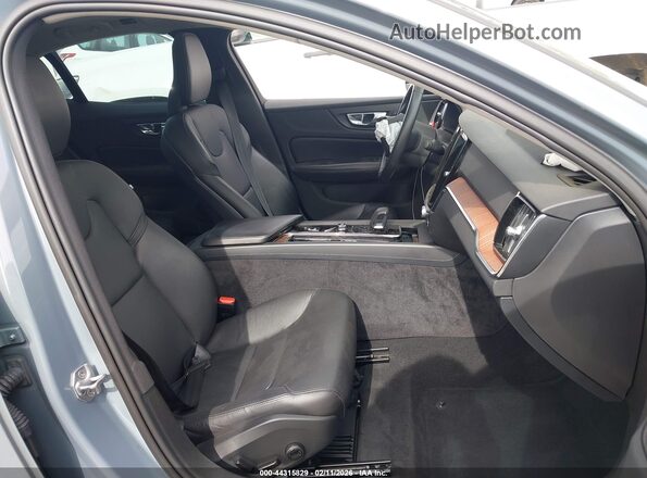 7JRL12FZ1NG192086 2022 VOLVO S60 Gray 
