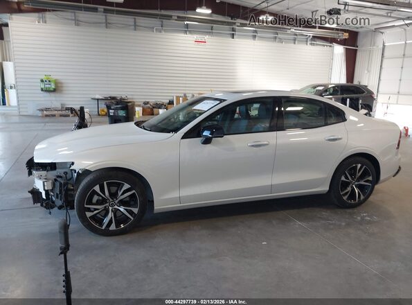 7JRL12GJ9SG362425 2025 VOLVO S60 White 