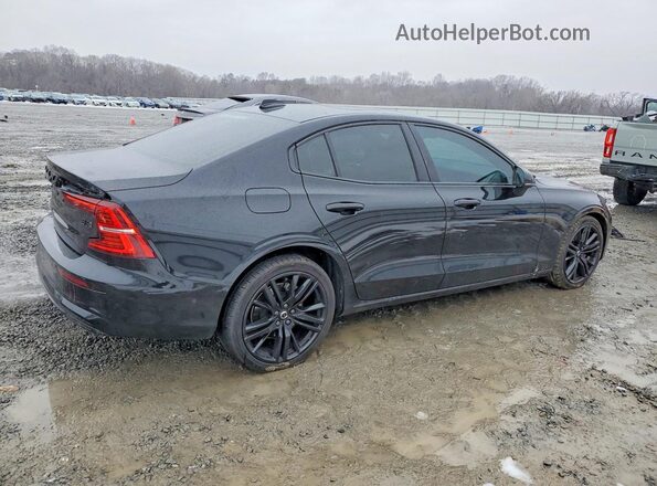 7JRL12TH7RG280318 2024 VOLVO S60 Black Rear right