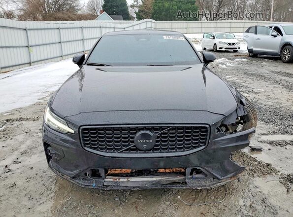 7JRL12TH7RG280318 2024 VOLVO S60 Black Front view