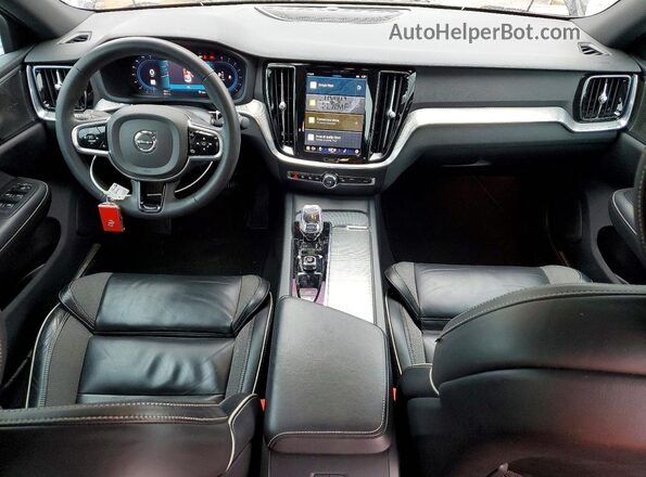 7JRL12TH7RG280318 2024 VOLVO S60 Black Dashboard view