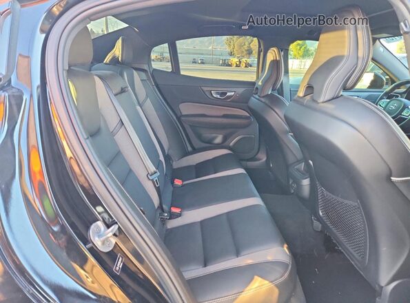 7JRL12TH7RG310417 2024 VOLVO S60 Black Հետևի նստատեղերի տեսք