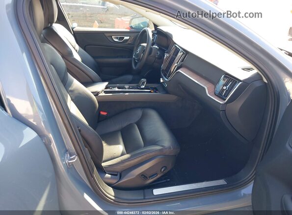 7JRL12TL6RG303575 2024 VOLVO S60 Gray Front interior view