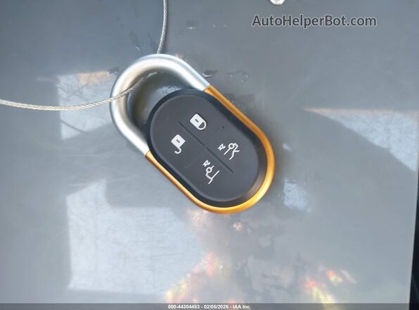 7PDSGABA1RN039642 2024 RIVIAN R1S Navy Vista del salpicadero