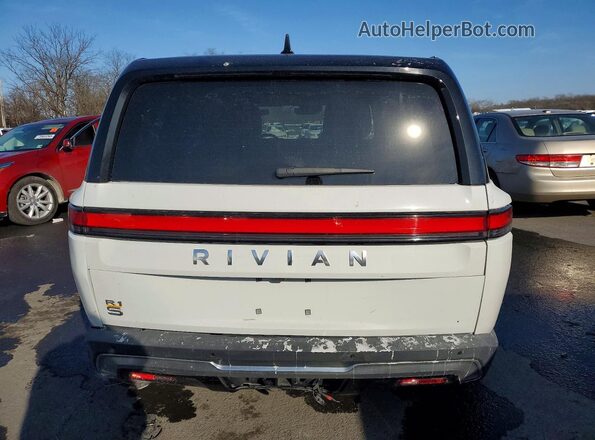 7PDSGABA5RN035187 2024 RIVIAN R1S White Vista trasera