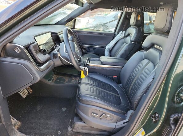 7PDSGABL0NN000455 2022 RIVIAN R1S Зеленый Вид салона спереди
