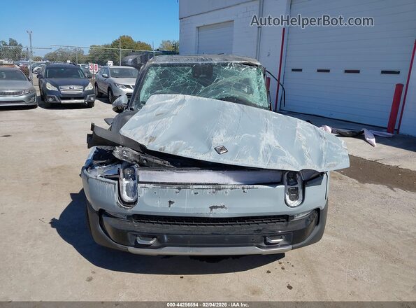 7PDSGABL0PN006209 2023 RIVIAN R1S Silver 