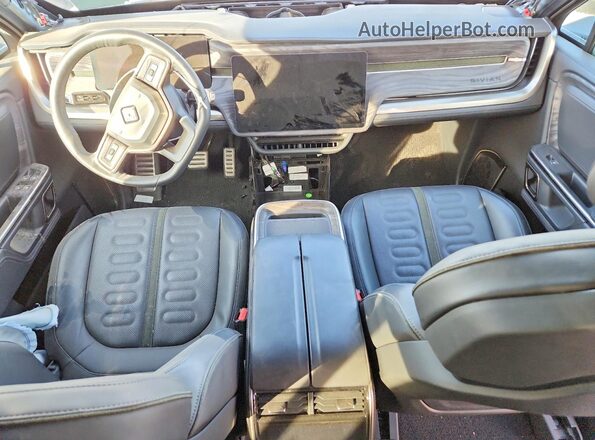7PDSGABL1NN002845 2022 RIVIAN R1S Серый Вид панели приборов