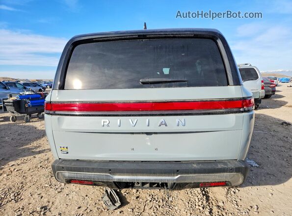 7PDSGABL1NN002845 2022 RIVIAN R1S Серый Вид сзади