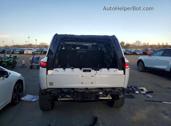 7PDSGABL8PN008869 2023 RIVIAN R1S White Հետևի տեսք