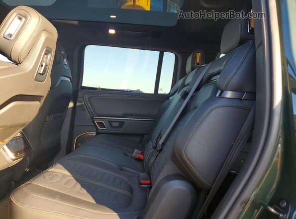 7PDSGCBA4RN032468 2024 RIVIAN R1S Green Vista interior trasera