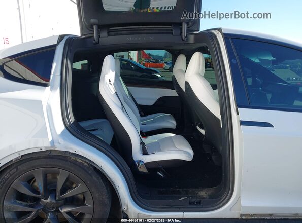 7SAXCBE50NF362668 2022 TESLA MODEL X White VIN sticker view