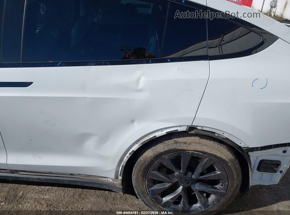 7SAXCBE50NF362668 2022 TESLA MODEL X White 