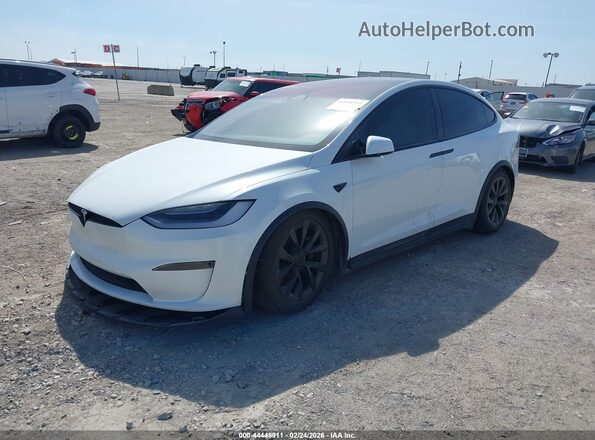 7SAXCBE50PF402413 2023 TESLA MODEL X Белый Передняя левая четверть