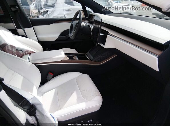 7SAXCBE51PF417552 2023 TESLA MODEL X Black წინა სალონის ხედი
