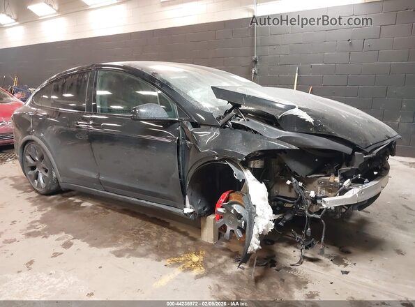 7SAXCBE63TF478274 2026 TESLA MODEL X Черный Вид спереди