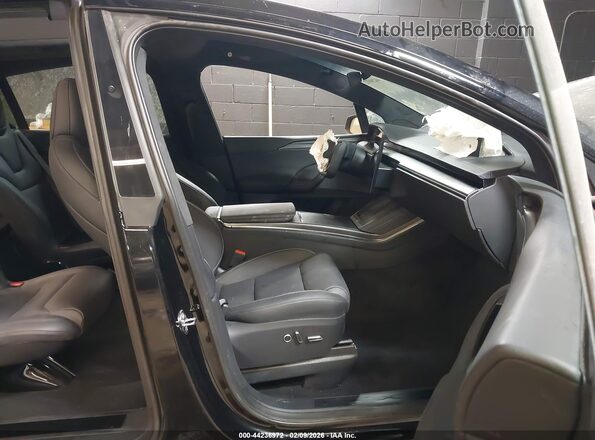 7SAXCBE63TF478274 2026 TESLA MODEL X Черный Вид салона спереди