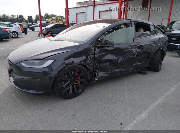 7SAXCBE64SF470991 2025 TESLA MODEL X Серый Передняя левая четверть