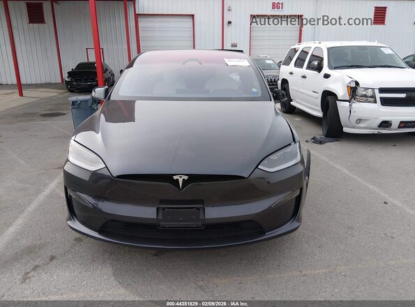 7SAXCBE64SF470991 2025 TESLA MODEL X Серый Вид панели приборов