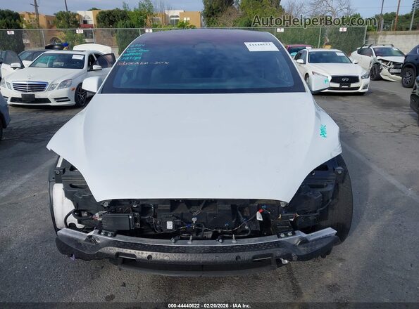 7SAXCDE55PF401009 2023 TESLA MODEL X White უკანა სალონის ხედი