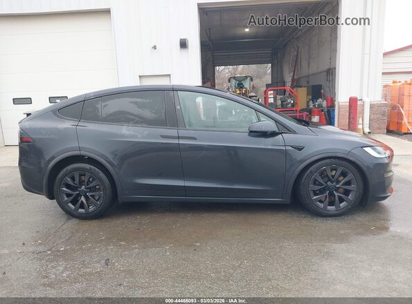 7SAXCDE57RF458752 2024 TESLA MODEL X Gray Widok zestawu wskaźników