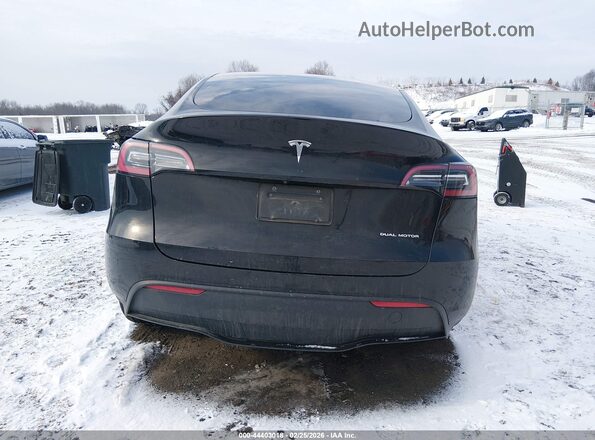 7SAYGAEE0NF381904 2022 TESLA MODEL Y Black 