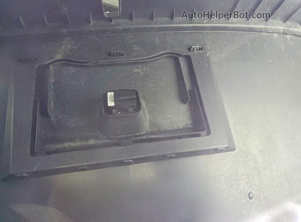 7SAYGAEE0PF695846 2023 TESLA MODEL White Vista de los asientos traseros