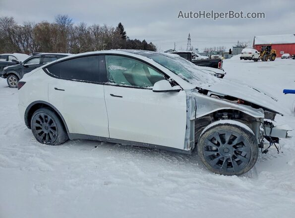 7SAYGAEE0PF695846 2023 TESLA MODEL White Delantero derecho